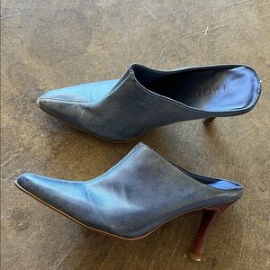 Two Lips Women's Stylish light blue Mules